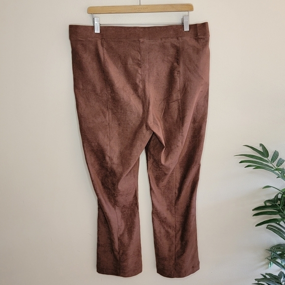 NWT NYDJ | Brown Faux Suede Pull-on Bootcut Cropped Pants - Picture 5 of 8